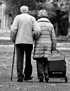 Vivre longtemps et risque de perte d'autonomie : quelles politiques publiques en Europe ?